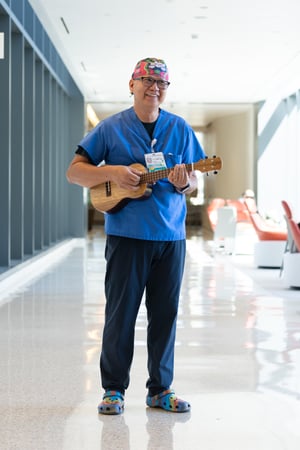 UkuleleMusicTherapy-JMC-PACU-Nurse-SalaysayRod-202310-7